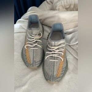 Used Yeezy. Size 10 does not come with box asking 150
